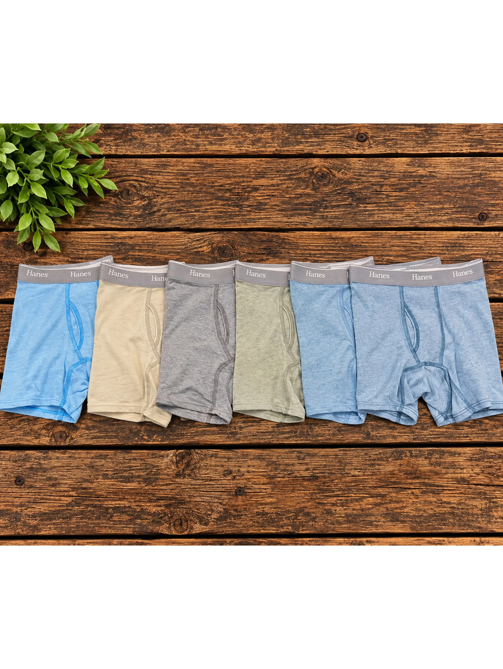 NEW Fruit of the Loom assorted boxer briefs 5-pack size medium